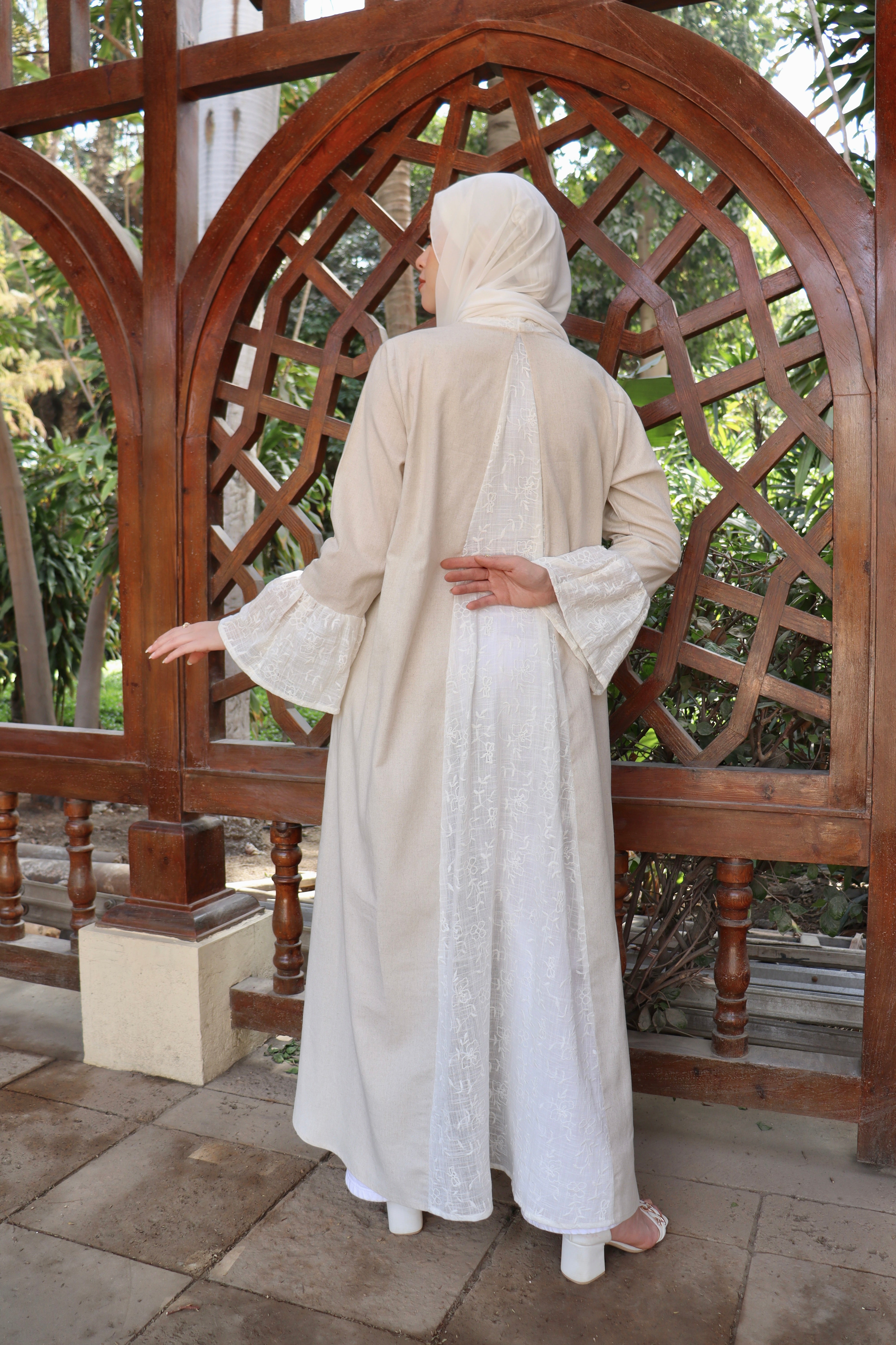 Zahara Abaya